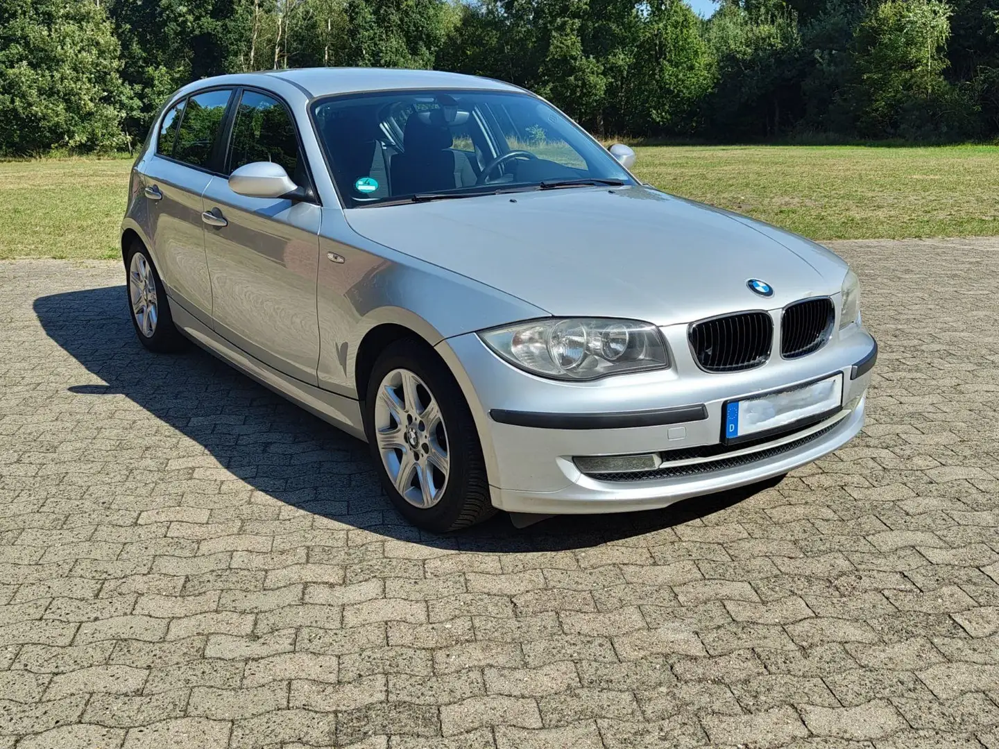 BMW 118d, 143 CV, anno di immatricolazione 2008 · Uehrde