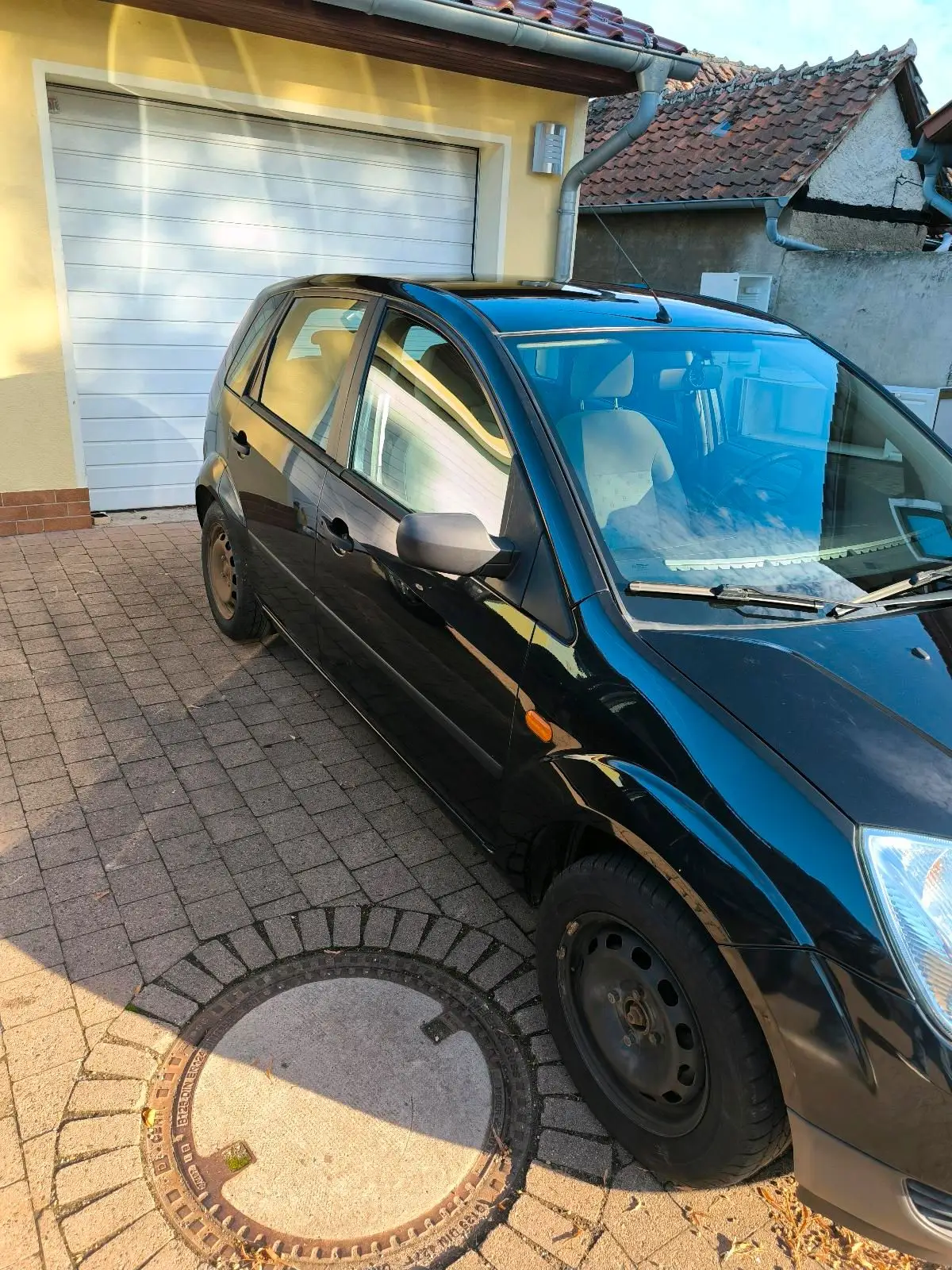 Ford Fiesta MK5 1.3 Duratec, TÜV bis 10/2028 · Ausleben