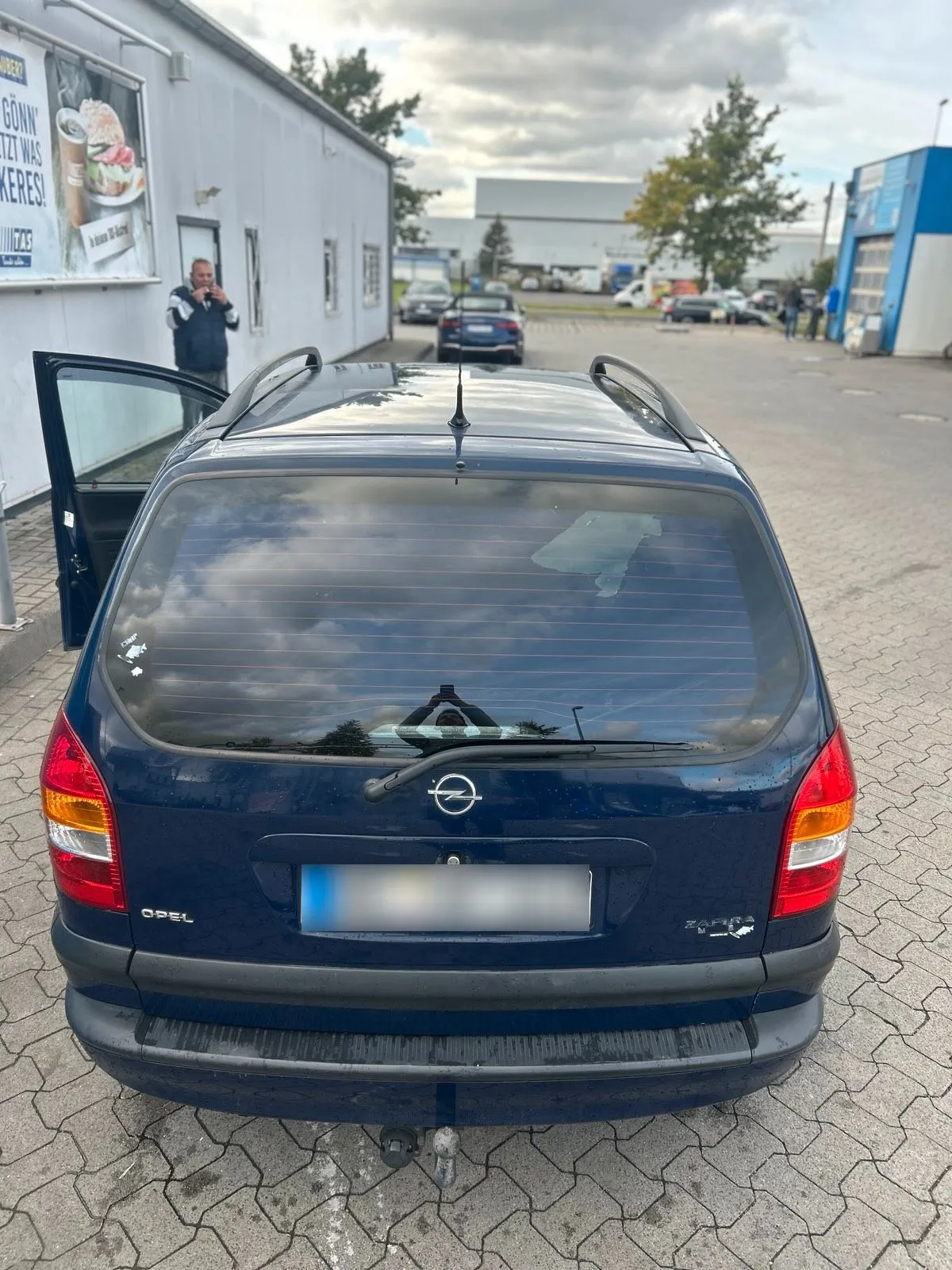 Opel Zafira 1.6 benzin med 5-trins manuelt gear, foto 1